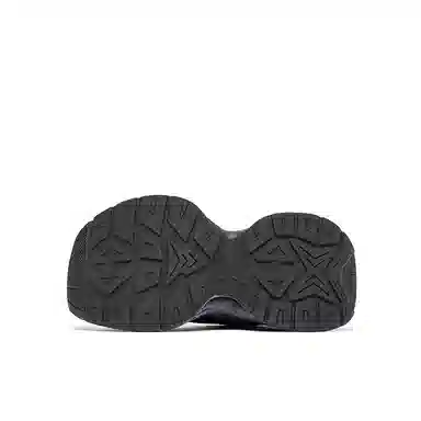 Acupuncture Classic Retro Low Dad Sneakers