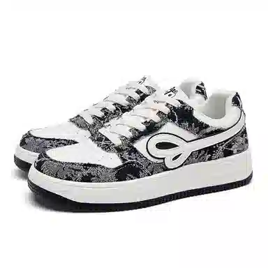 KOMETA.A Low Top Sneakers