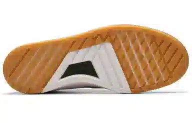 Clarks Art Movement Series White