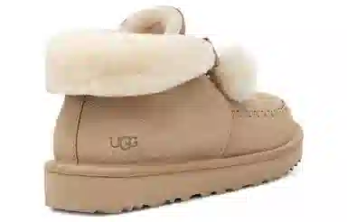 UGG