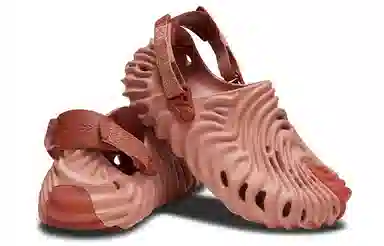 Salehe Bembury x Crocs Pollex Clog "Sakura Pink"