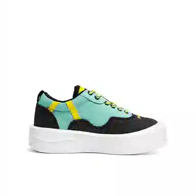 Acupuncture Classic Low-Top Sneakers