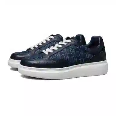 Thom Wills Trainer Deep Blue