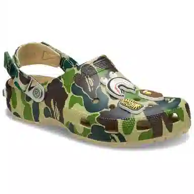 A BATHING APE x Crocs Classic Clog Camo