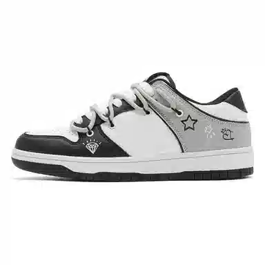 Sanrio x Hello Kitty Dunk