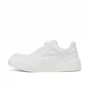 MILLIE'S Low Top Sneakers