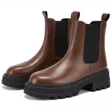 Daphne Chelsea Boots