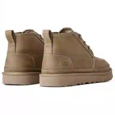 UGG Neumel