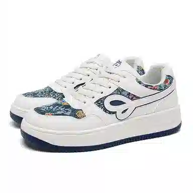 KOMETA.A Low Top Sneakers