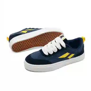N6K8 Low Top Sneakers
