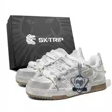 SK.TRIP Burgundy Low Sneakers