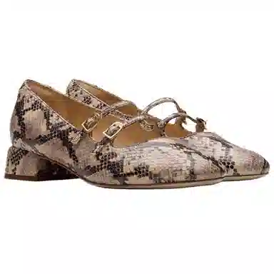 Clarks Daiss 30 Shine