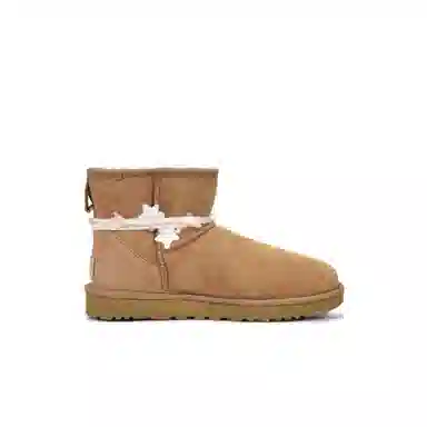 UGG Classic Mini