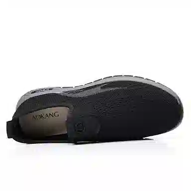 Aokang Classic Low Top Sneakers