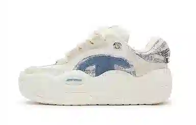 Champion Essentials CloudNine V1