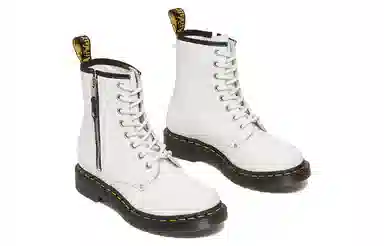 Dr. Martens 1460 White