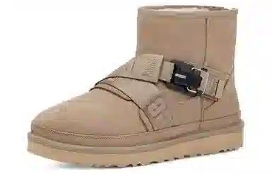 UGG Classic Short Dune