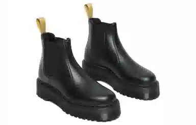 Dr. Martens Chelsea Boot