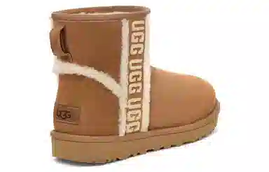 UGG Classic Mini
