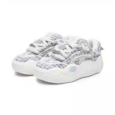 Champion CloudNine V1 C-Logo