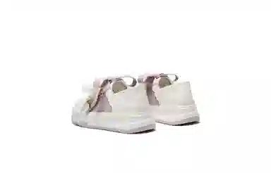 BELLE Low Top Sneakers