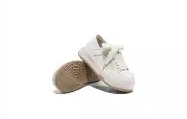 BELLE Low Top Sneakers