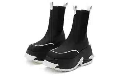 Daphne Lab Chelsea Boots