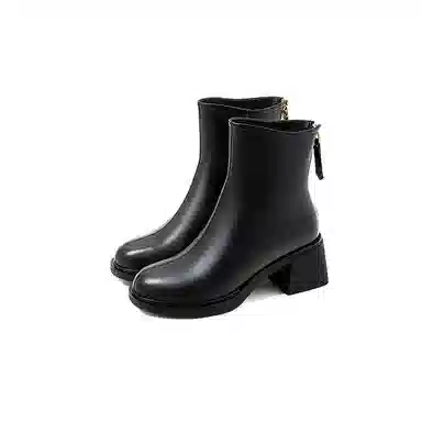 COMELY Sheepskin Short Boots