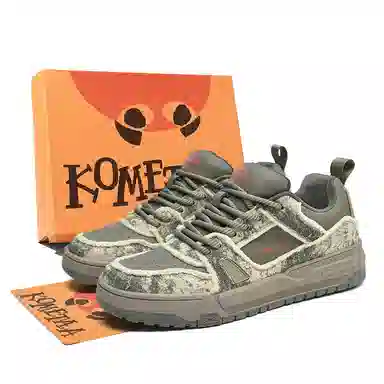 KOMETA.A Air Force 1