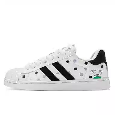 Crayon Shinchan Classic Retro Sneakers