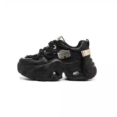 DAPHNE Low-Top Sneakers