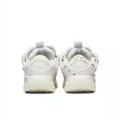 x DAISY FELLOWES 001