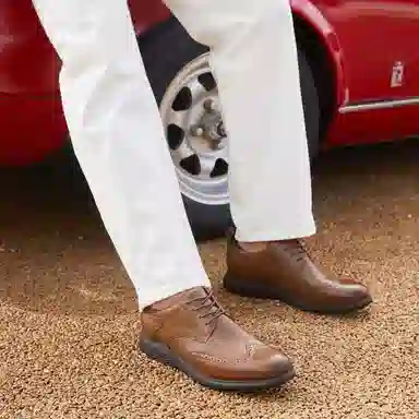 Clarks Classic Leather Casual Brown