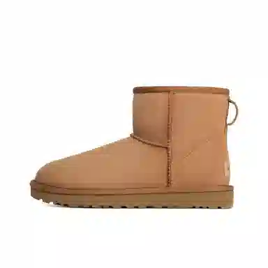UGG Classic Mini