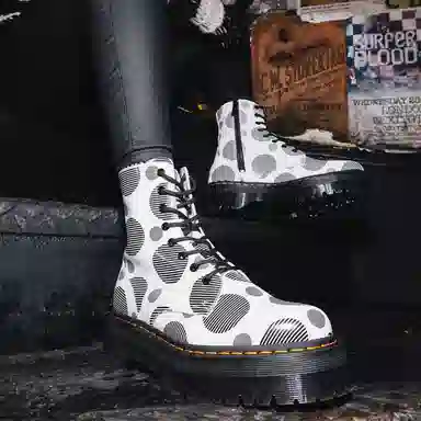 Dr. Martens Jadon White Black