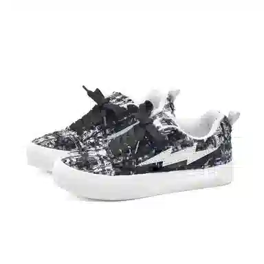 Z.SUO Black Low-Top Sneakers