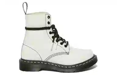 Dr. Martens 1460 White