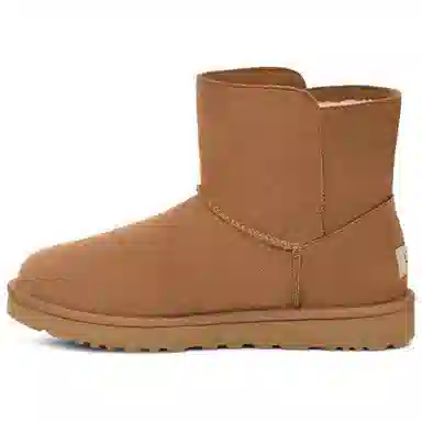UGG Classic Short Chestnut