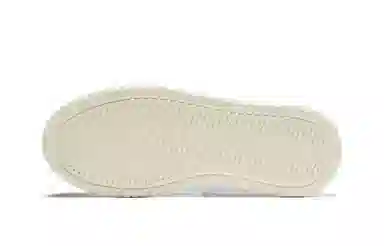 HLA Low Top Sneakers