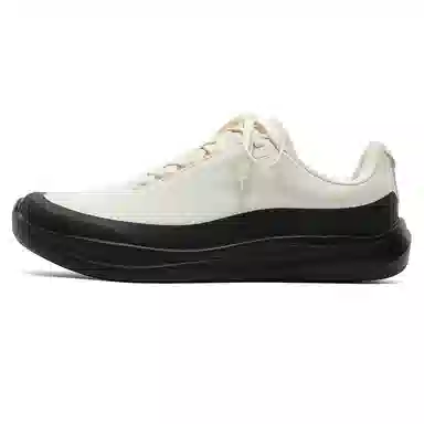 V05 Low Top Casual Sneakers