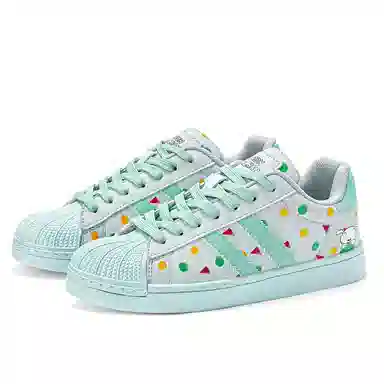 Crayon Shinchan Classic Retro Sneakers