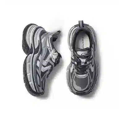 Coup De Foudre Low Top Sneakers