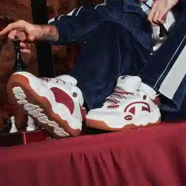 Champion Essentials CloudNine V1