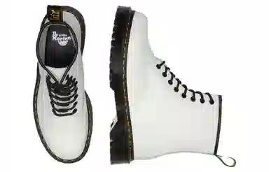 Dr. Martens 1460 White