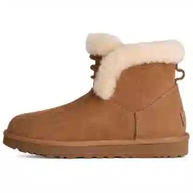 UGG Classic Novelty