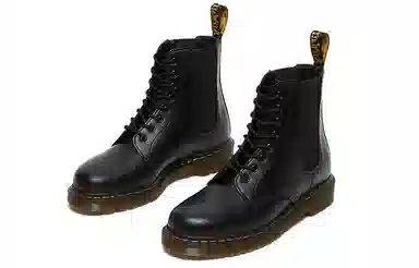 Dr. Martens 1460 Harper