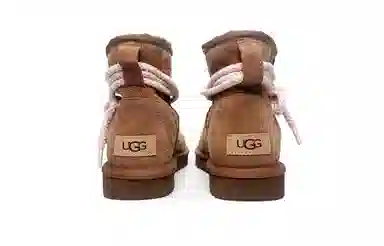 UGG Classic Mini