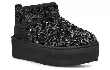 UGG Classic Short Black