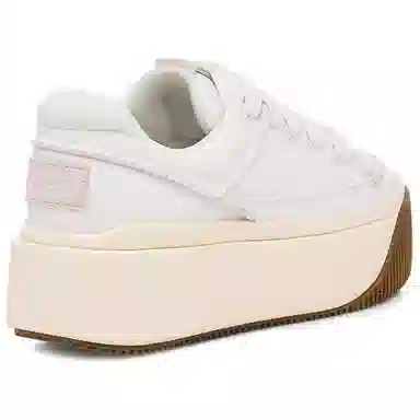 UGG Fashion Platform White