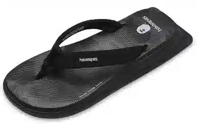 Havaianas x A BATHING APE Logo